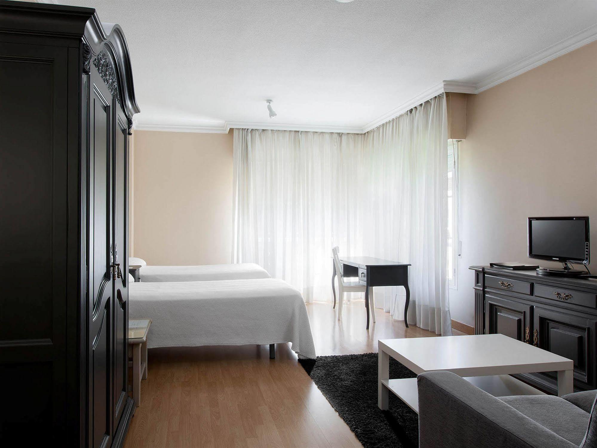 Th Aravaca Apartahotel