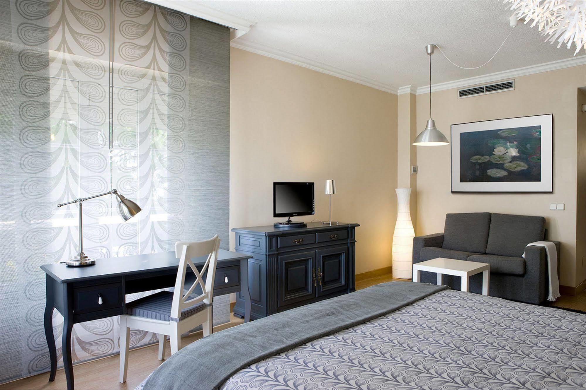 Apartahotel Th Aravaca 3*